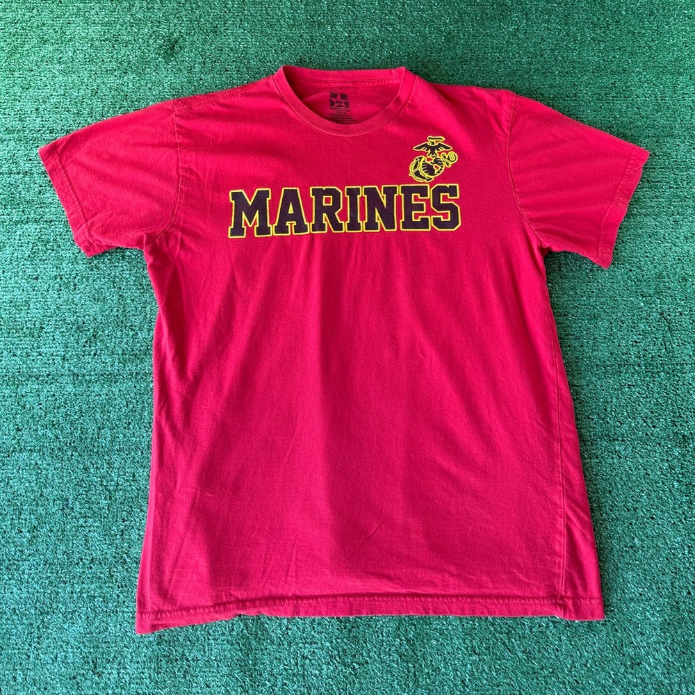 Y2K USMC marines made in USA red tee Size L , small mark above S hard to see.
